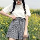 Set: Short-sleeve T-shirt + Check Shorts