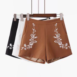 Embroidery High-waist Shorts