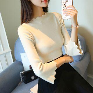 Scalloped Trim 3/4-sleeve Knit Top