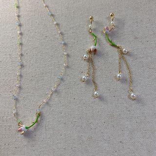 Flower Faux Pearl Fringed Earring / Necklace