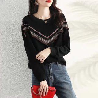 Patterned Fringed Trim Sweatshirt