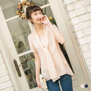 Short-sleeve Dip-back Top With Scarf