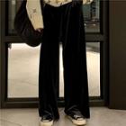 Pattern Loose-fit Sweater / Velvet Wide-leg Pants