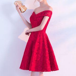 Off-shoulder A-line Lace Cocktail Dress
