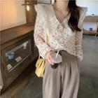 Long-sleeve Wide Collar Floral Blouse