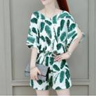 Set: Short-sleeve Leaf Print T-shirt + Shorts