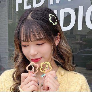 Flower Cut-out Hair Clip