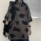 Elbow-sleeve Cow Print Chain-accent T-shirt