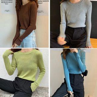 Plain Long-sleeve Slim-fit Light Sweater