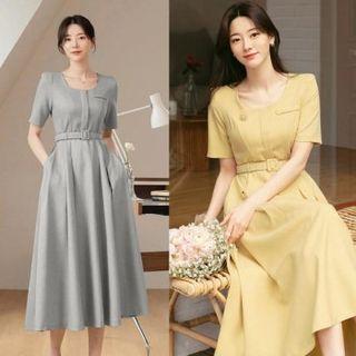 U-neck Midi Flare Dress With Belt