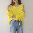 Cutout-sleeve Tie-cuff T-shirt