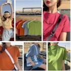 Short-sleeve Plain Loose-fit T-shirt / Cropped T-shirt