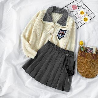 Contrast Collar Knit Cardigan / Mini A-line Pleated Skirt