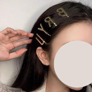 Set Of 4: Letter Hair Clip Set Of 4 - Gold - One Size