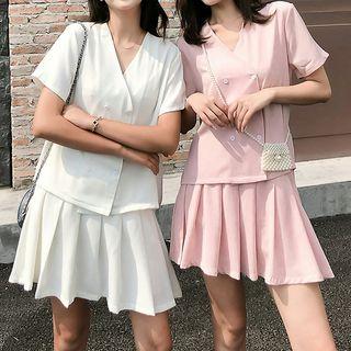 Set: V-neck Short-sleeve Blazer + Mini A-line Skirt