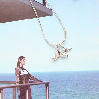 Dolphin-tail Necklace