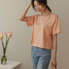 Basic Round-neck Cropped T-shirt