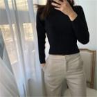 Crew-neck Cropped Knit Top