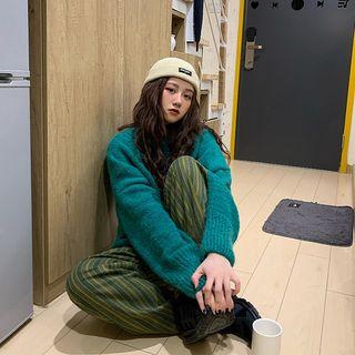 Plain Sweater / Striped Straight Fit Pants