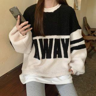 Lettering Fleece Sweater