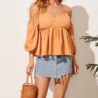 3/4-sleeve Cold Shoulder Crop Top