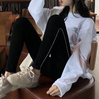 Long-sleeve Lettering T-shirt / Contrast-trim Leggings