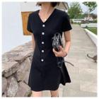 Short-sleeve A-line Midi Dress / Mini Dress