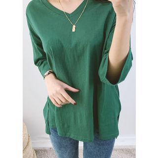 Tall Size Loose-fit V-neck Cotton T-shirt