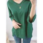 Tall Size Loose-fit V-neck Cotton T-shirt