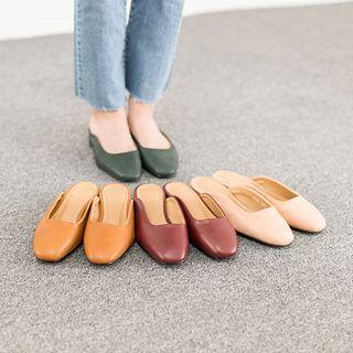 Round-toe Mules