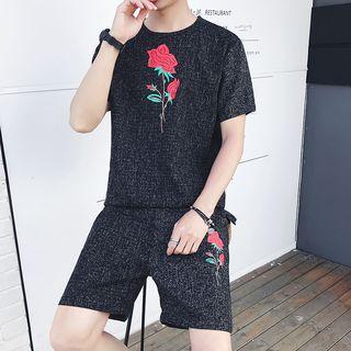 Set: Short-sleeve Floral T-shirt + Shorts