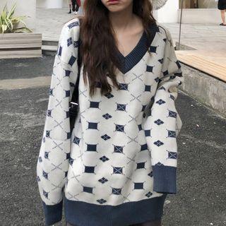 V-neck Patterned Sweater White - One Size