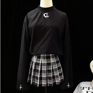 Crescent & Cross Embroidered Long-sleeve T-shirt Black - One Size