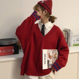 Sweater / Plain Shirt With Tie