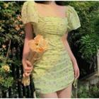 Short-sleeve Square-neck Floral Print Mini Dress