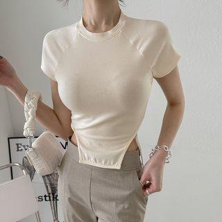 Dip-front Strappy Cropped Top