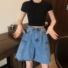 Set: Short-sleeve Cropped T-shirt + Wide-leg Denim Shorts