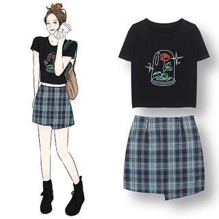 Flower Print Short-sleeve Cropped T-shirt / Plaid Mini Straight-fit Skirt