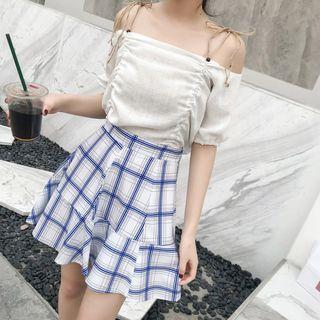 Off-shoulder Short-sleeve Top / Plaid A-line Skirt