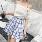 Off-shoulder Short-sleeve Top / Plaid A-line Skirt