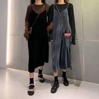 Long-sleeve T-shirt / Spaghetti-strap Midi Dress