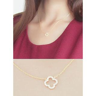 Clover Pendant Necklace