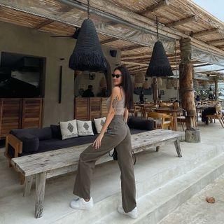 High-waist Washed Cargo Straight-cut Jeans