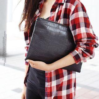 Faux Leather Croc Grain Clutch