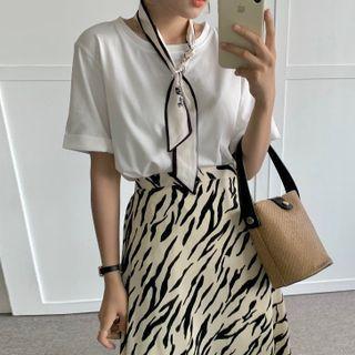 Short-sleeve T-shirt / Scarf / Zebra Print Skirt / Set