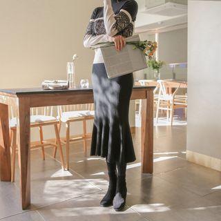 Ribbed Ruffle-hem Knit Skirt