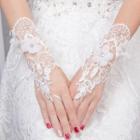 Bridal Fingerless Lace Gloves
