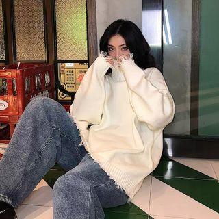 Turtleneck Sweater / Fray Hem Sweater