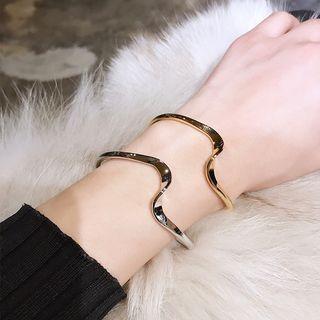 Alloy Wavy Open Bangle