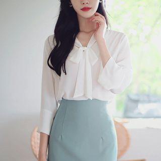 3/4-sleeve Bow-neck Chiffon Blouse